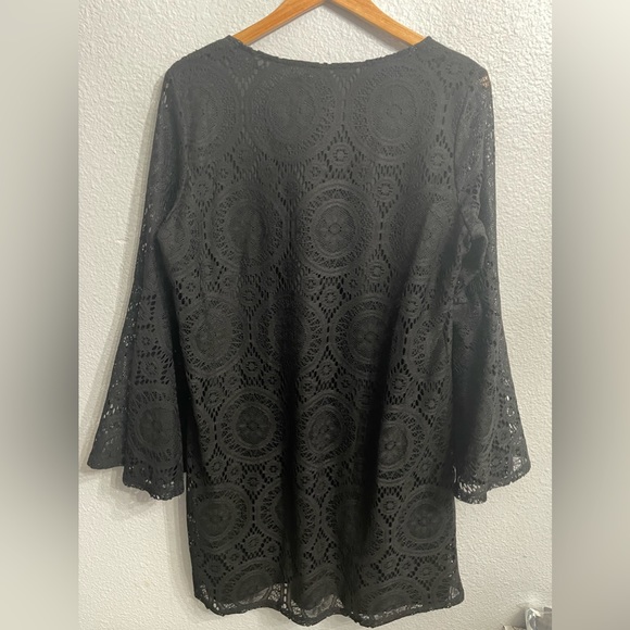 EUC XL Blk Lace Dress w/Flare Sleeves - Picture 2 of 9